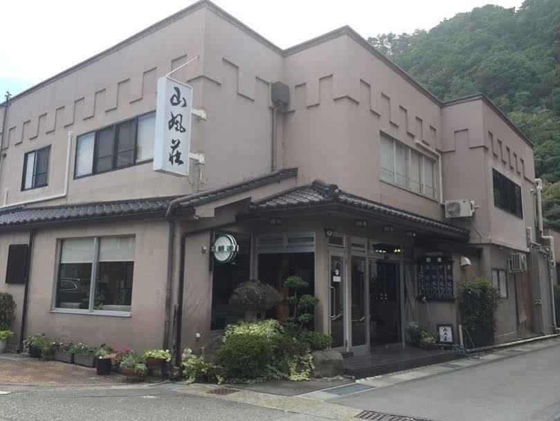 Sanpusou Ryokan Chikuma Exteriör bild